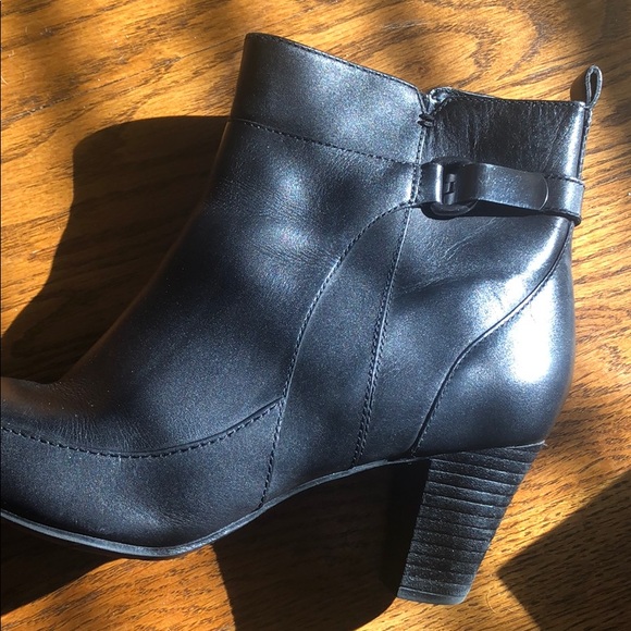 Clark’s - Picture 3 of 7